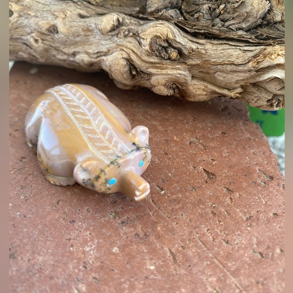 Zuni Other - Zuni badger fetish